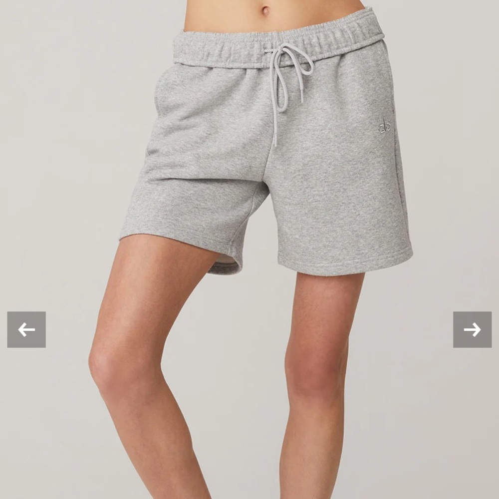 Alo Yoga Accolade Sweat Short - Size Medium